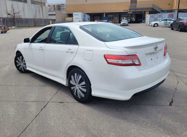 2011 Toyota Camry SE, Leather Sunroof, Auto, Warranty available. in Cars & Trucks in City of Toronto - Image 2