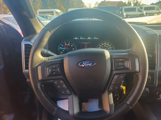 2018 Ford F-150 XLT 4WD SuperCrew 5.5' Box in Cars & Trucks in Chatham-Kent - Image 48
