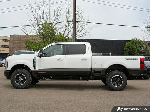 2025 Ford F-350 Super Duty King Ranch in Cars & Trucks in Edmonton - Image 3