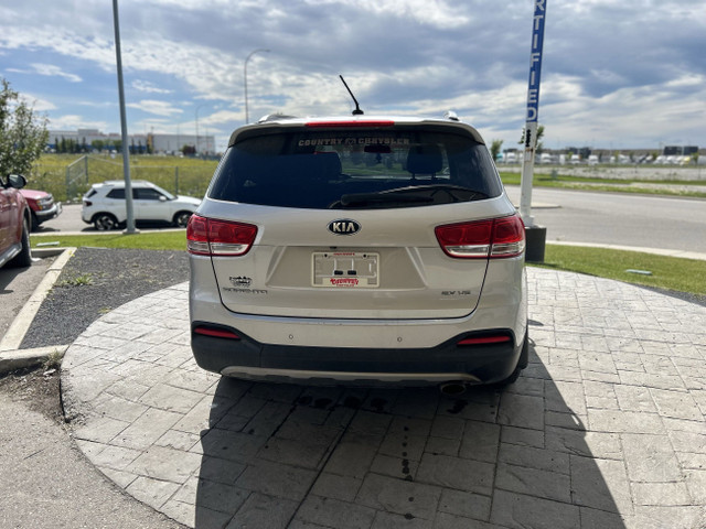 2016 Kia Sorento EX in Cars & Trucks in Calgary - Image 3