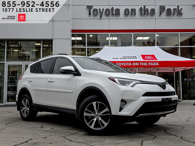 2018 Toyota RAV4 FWD XLE in Cars & Trucks in City of Toronto