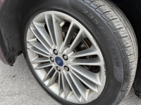 LOWS KMS / NAVIGATION SYSTEM / SUPER CLEAN CAR! HELLO OTTAWAAAAA! WE FINANCE EVERYONE! No hidden fee... (image 7)
