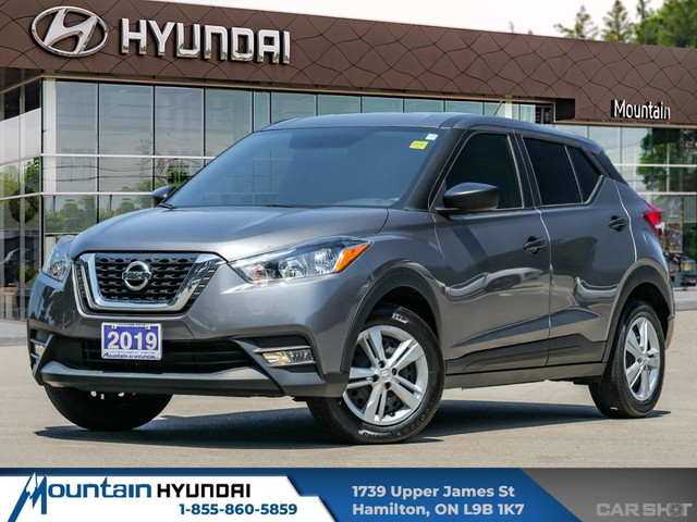 2019 NISSAN KICKS S in Cars & Trucks in Hamilton