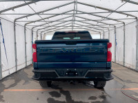 À voir! / Come see it! TRÈS BIEN ÉQUIPÉ / VERY WELL EQUIPPED. Version Custom Trail Boss Crew 4x4, Gr... (image 5)
