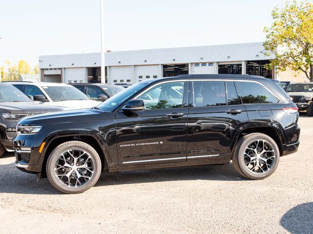 2025 Jeep Grand Cherokee Summit Reserve 4x4, Night Vision in Cars & Trucks in Calgary - Image 2