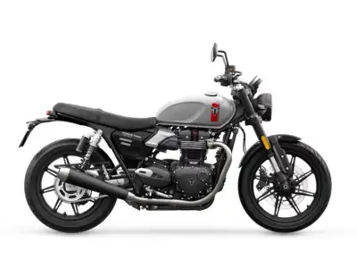 2025 Triumph Speed Twin 900 Aluminium Silver/Carnival Red/Jet Black The Speed Twin 900 combines clas...