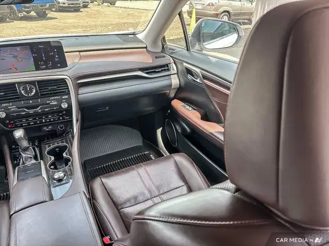 2022 Lexus RX RX 350L in Cars & Trucks in Saskatoon - Image 30
