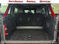 Chili Pepper Red Exterior, Medium Sandstone/Blk Onyx Interior, Clean CarFax, No Accidents, 4WD, Low... (image 8)