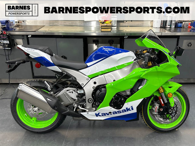 2024 Kawasaki Ninja ZX-10R 40Th Anniversary Edition in Street, Cruisers & Choppers in Calgary