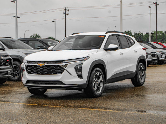 2025 Chevrolet Trax LT in Cars & Trucks in Edmonton - Image 4