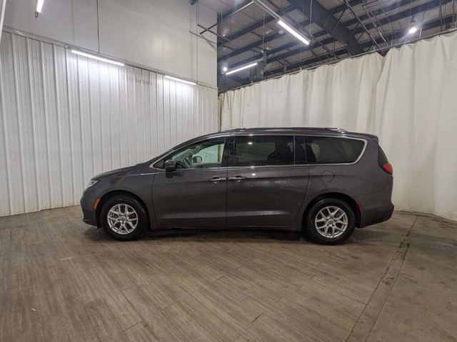 2021 Chrysler Pacifica Touring-L Compare to New @ $51205! in Cars & Trucks in Calgary - Image 3
