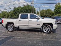 • Power_Steering • Power_Brakes • Power_Windows • Power_Mirrors • Power_Locks • Keyless_Entry • Air_... (image 5)