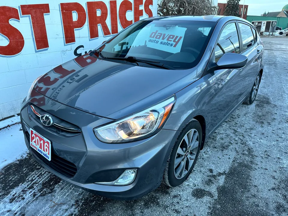 2016 Hyundai Accent GLS COME EXPERIENCE THE DAVEY DIFFERENCE