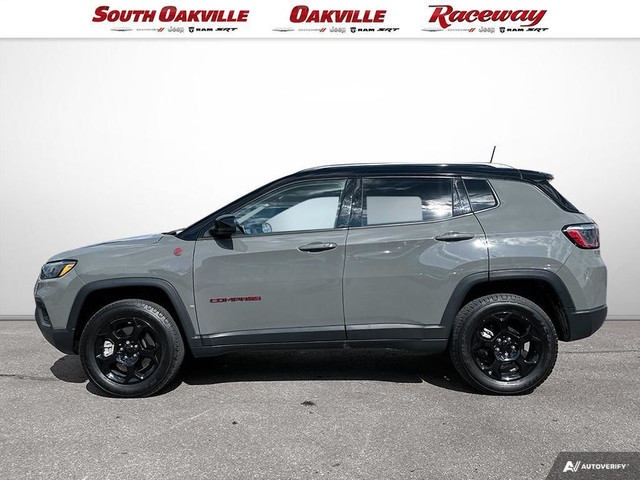 2023 Jeep Compass TRAILHAWK | CARPLAY | LOW KMS | BACKUP CAM | in Cars & Trucks in Oakville / Halton Region - Image 3
