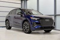 2023 Audi Q4 e-tron Black Optics / Ensembles Supérieur & Technol