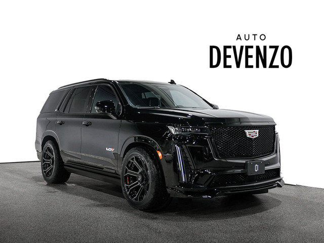 2024 Cadillac Escalade V-Series 6.2L Supercharged 682hp in Cars & Trucks in Laval / North Shore - Image 2