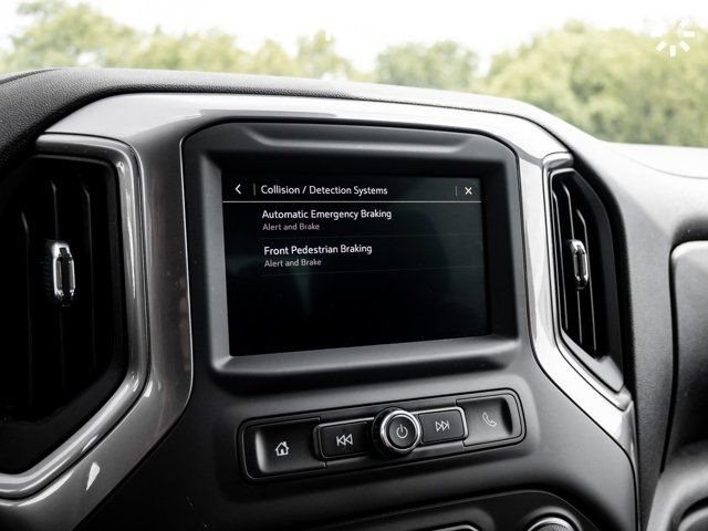 2023 Chevrolet Silverado 1500 Custom 4WD Crew Cab 157 6 in Cars & Trucks in Mississauga / Peel Region - Image 3