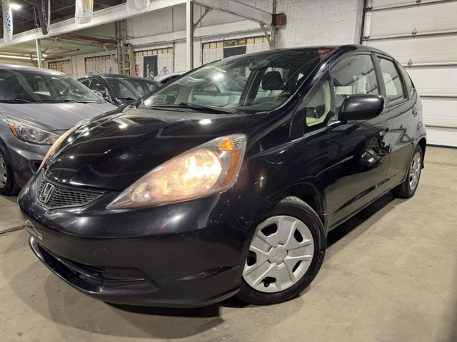 2014 Honda Fit DX-A in Cars & Trucks in City of Montréal