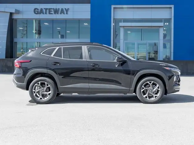 2025 Chevrolet Trax LT in Cars & Trucks in Mississauga / Peel Region - Image 4