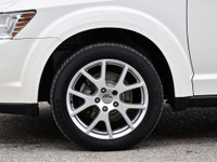 Buckle up for the 2016 Dodge Journey Limited 3.6L, the crossover SUV thats part family chariot, part... (image 9)