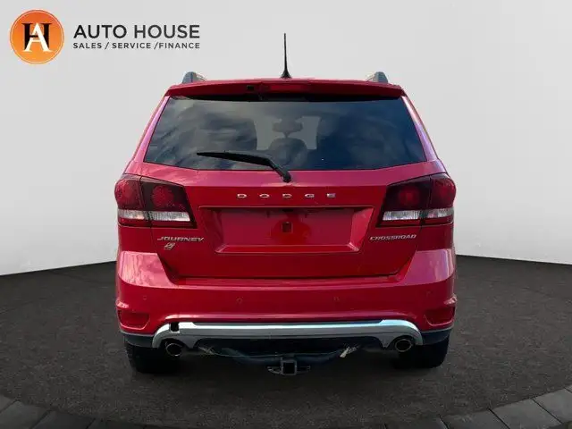 2018 Dodge Journey Crossroad | SUNROOF | HEATED SEATS | DVD dans Autos et camions dans Calgary - Image 6