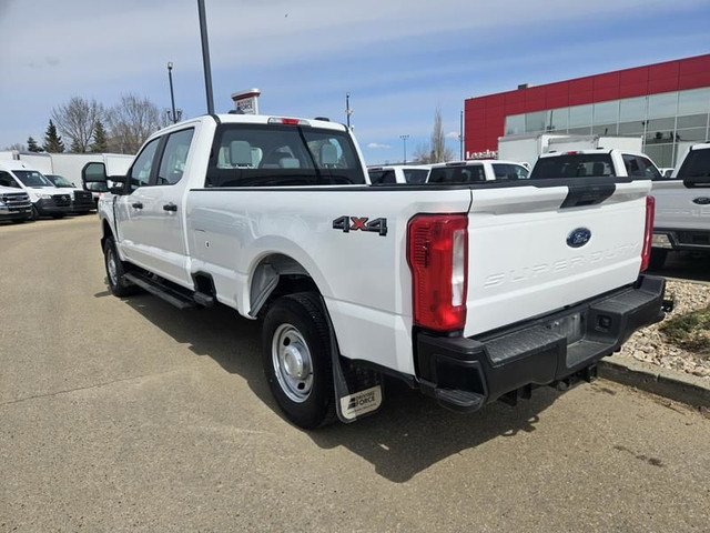 2024 Ford Super Duty F-250 SRW XL 4WD Crew Cab 8' Box, 6.8L V8 G in Cars & Trucks in St. Albert - Image 3