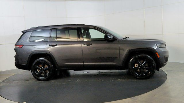2022 Jeep Grand Cherokee L Altitude in Cars & Trucks in Winnipeg - Image 2