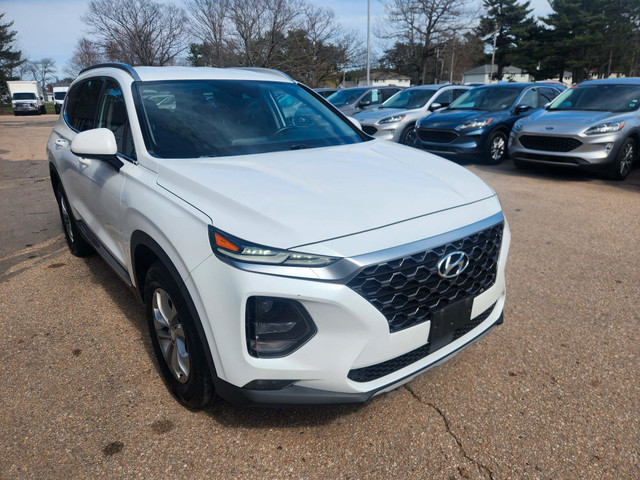 2020 Hyundai Santa Fe Essential 2.4 w/Safety Package Amazing... in Cars & Trucks in Annapolis Valley - Image 4