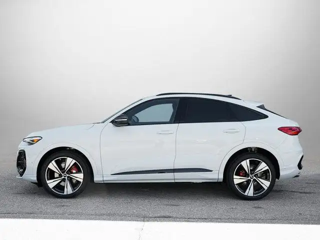2025 Audi SQ5 Sportback Progressiv dans Autos et camions dans Région de Windsor - Image 10