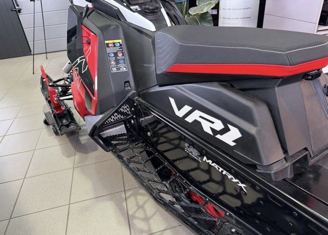 2023 Polaris Patriot Boost Indy VR1 137 in Cars & Trucks in Winnipeg - Image 3