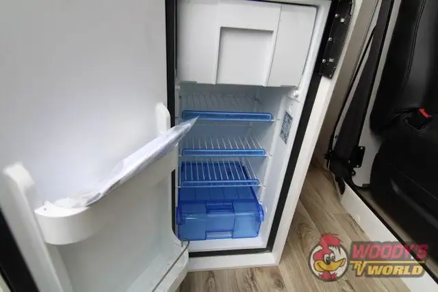 2025 WESTFALIA WAVE SKYLIGHT in RVs & Motorhomes in Abbotsford - Image 23