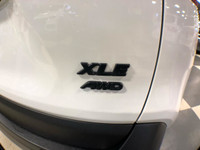 SUV ....... XLE PREMIUM WITH LEATHER INTERIOR AND NAVIGATION SYSTEM ......... 2.5 LITER 4-CYLINDER E... (image 8)