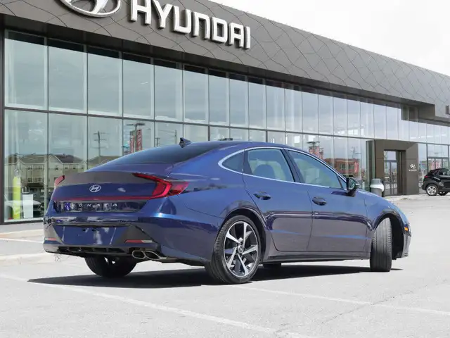 2022 Hyundai Sonata Sport - Sunroof - Wi-Fi in Cars & Trucks in Ottawa - Image 4