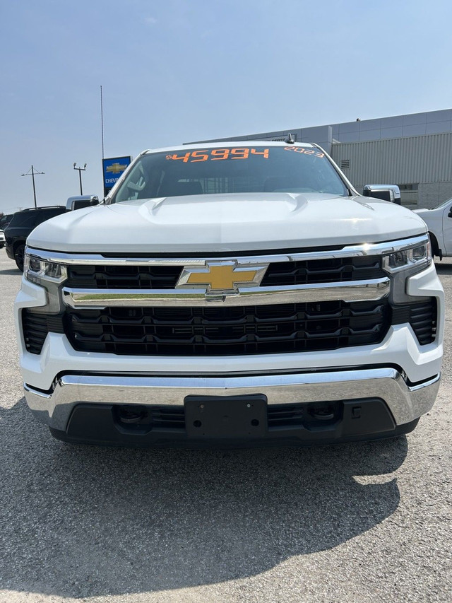 2023 Chevrolet Silverado 1500 CREW 5.3L V8 4X4 GRP REMOURQUAGE M in Cars & Trucks in City of Montréal - Image 2