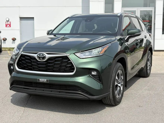 Toyota Highlander XLE TI 2023 à vendre in Cars & Trucks in City of Montréal