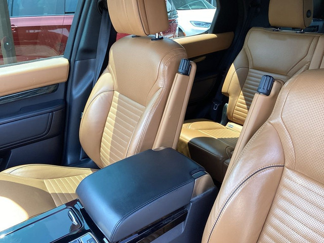 2019 Land Rover Discovery HSE LUXURY TD6| JUST TRADED| 7 PASSENG in Cars & Trucks in Oakville / Halton Region - Image 3