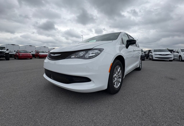 2025 Chrysler Grand Caravan SXT in Cars & Trucks in Ottawa - Image 2