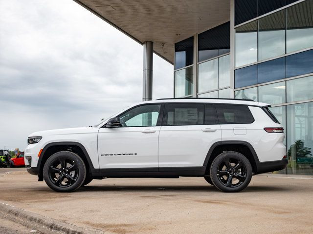 2025 Jeep Grand Cherokee L Limited in Cars & Trucks in Barrie - Image 4