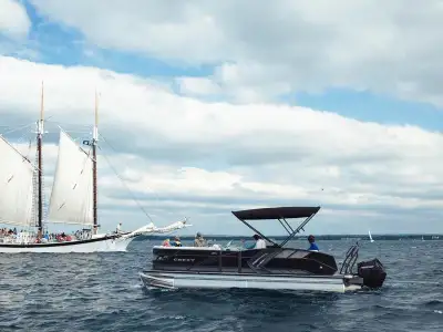 2022 Crest Caribbean Platinum 230 SLSConnect With The Details Switch between moments of relaxation,...