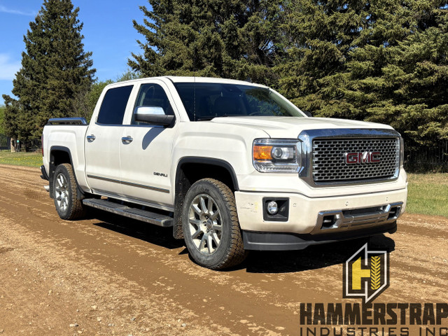 2014 GMC Sierra 1500 Denali 6.2L 4x4 Crew Cab Pickup Truck in Cars & Trucks in Edmonton - Image 3