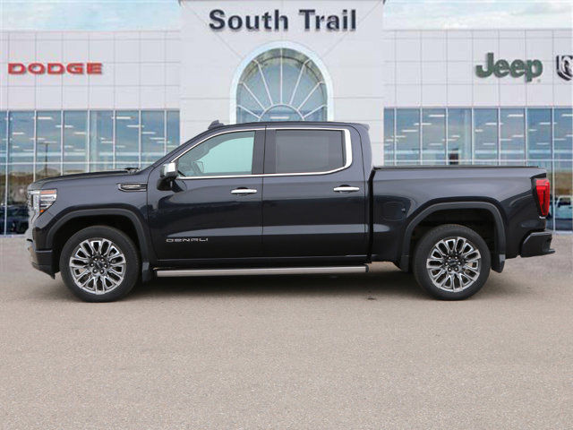2023 GMC Sierra 1500 4WD Crew Cab 147 Denali Ultimate in Cars & Trucks in Calgary - Image 3