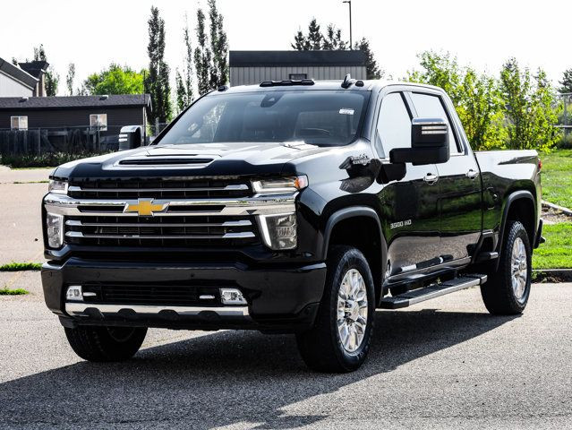 2022 Chevrolet Silverado 3500HD High Country 6.6L Diesel in Cars & Trucks in Strathcona County - Image 4