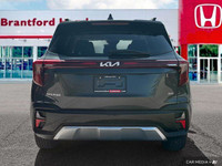 Experience the smooth power and confident handling of this 2024 Kia Seltos EX SUV. Boasting a sleek... (image 4)