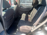 HERE IS A NICE CLEAN ACCIDENT FREE WELL MAINTAINED AWD RUGE WITH PANO ROOF FOR YOU LOOKS AND DRIVES... (image 7)