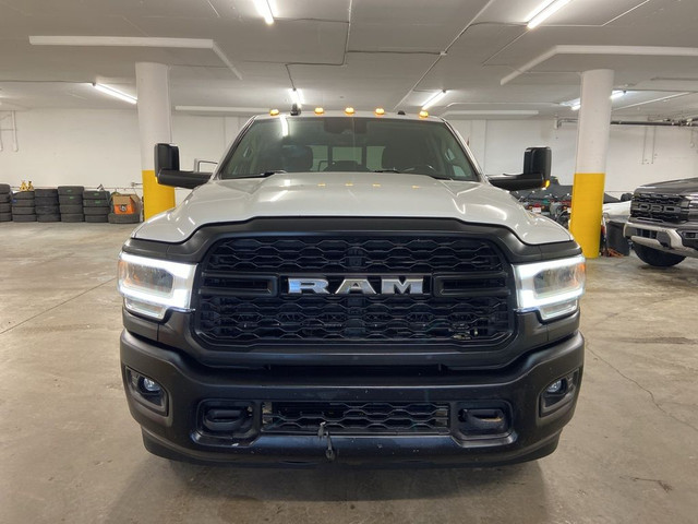 2019 Ram 3500 Tradesman AISIN TRANSMISSION 8' Box 5TH WHEEL PREP in Cars & Trucks in Calgary - Image 2
