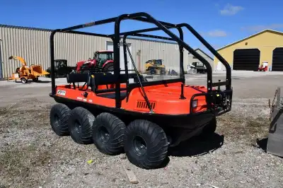 ARGO RESPONSE 8X8 UTILITY VEHICLE. 8 WHEELS, FRONT GUARD, FRONT WINCH, 6 POST ROPS, FRONT WINDSHIELD...