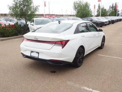 2022 Hyundai Elantra Preferred IVT. Remote Start. Heated Steerin in Cars & Trucks in Edmonton - Image 2