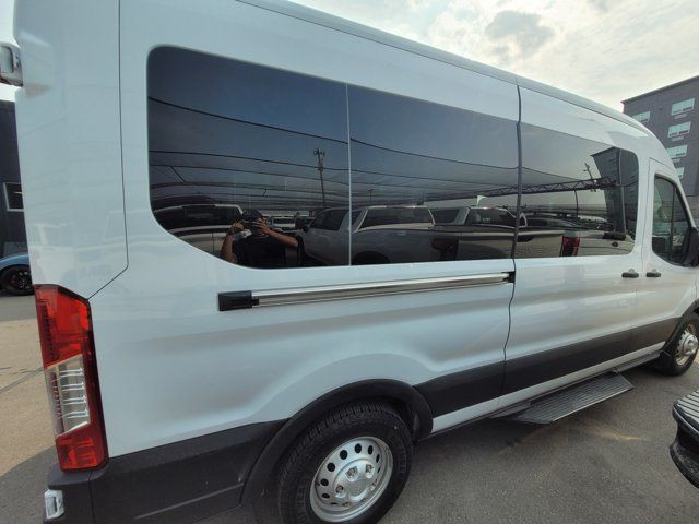 2022 Ford Transit Passenger Wagon T350 | XLT | AWD | 15 in Cars & Trucks in Calgary - Image 4