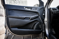 This 2023 Ford Edge is for sale today. This SUV has 76,177 kms. It's grey in colour . It has a 8 spe... (image 9)
