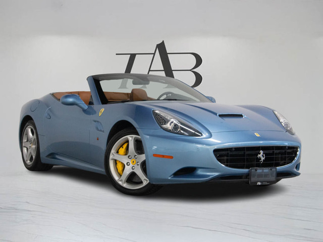 2011 Ferrari California CONVERTIBLE | PINIFARINA | 19\" RIM in Cars & Trucks in Mississauga / Peel Region - Image 2